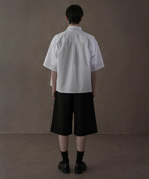 ブラック　モデル：180㎝ L着用