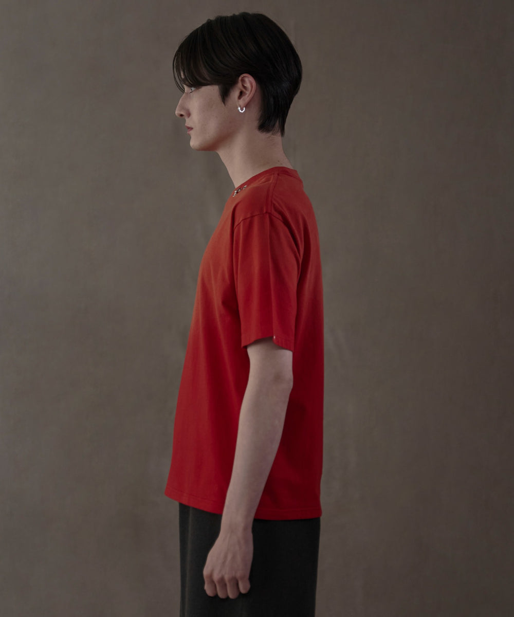 レッド　モデル：180㎝　L着用