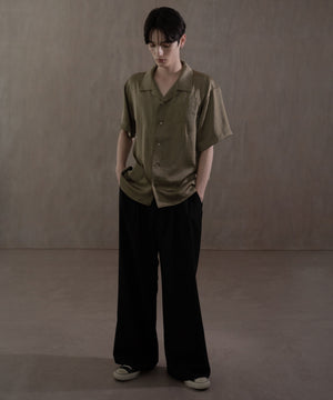 カーキ　モデル：180㎝　L着用