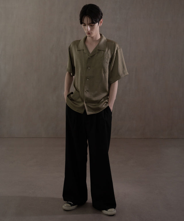 カーキ　モデル：180㎝　L着用