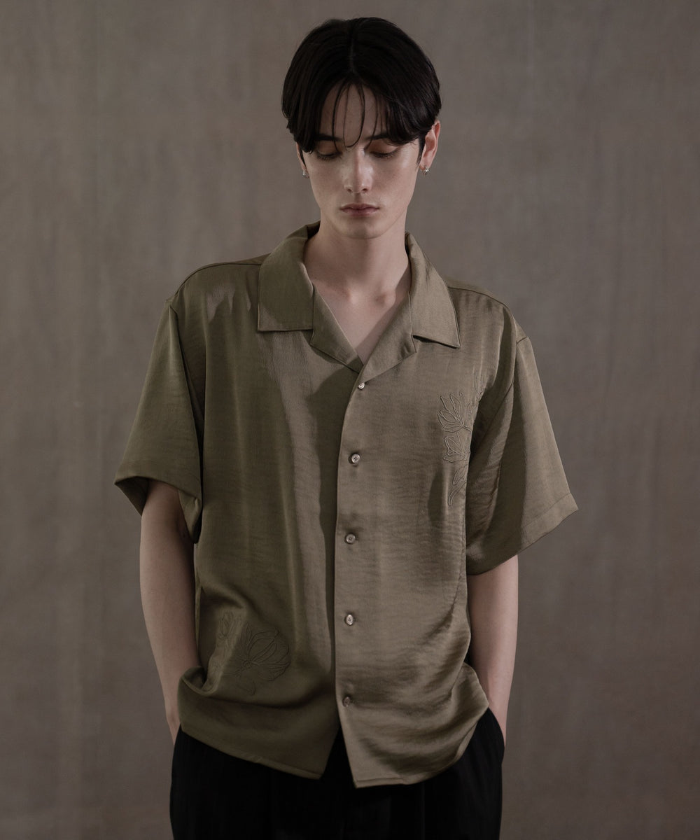 カーキ　モデル：180㎝　L着用