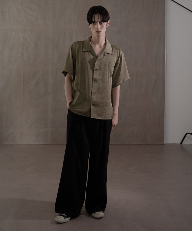 カーキ　モデル：180㎝　L着用