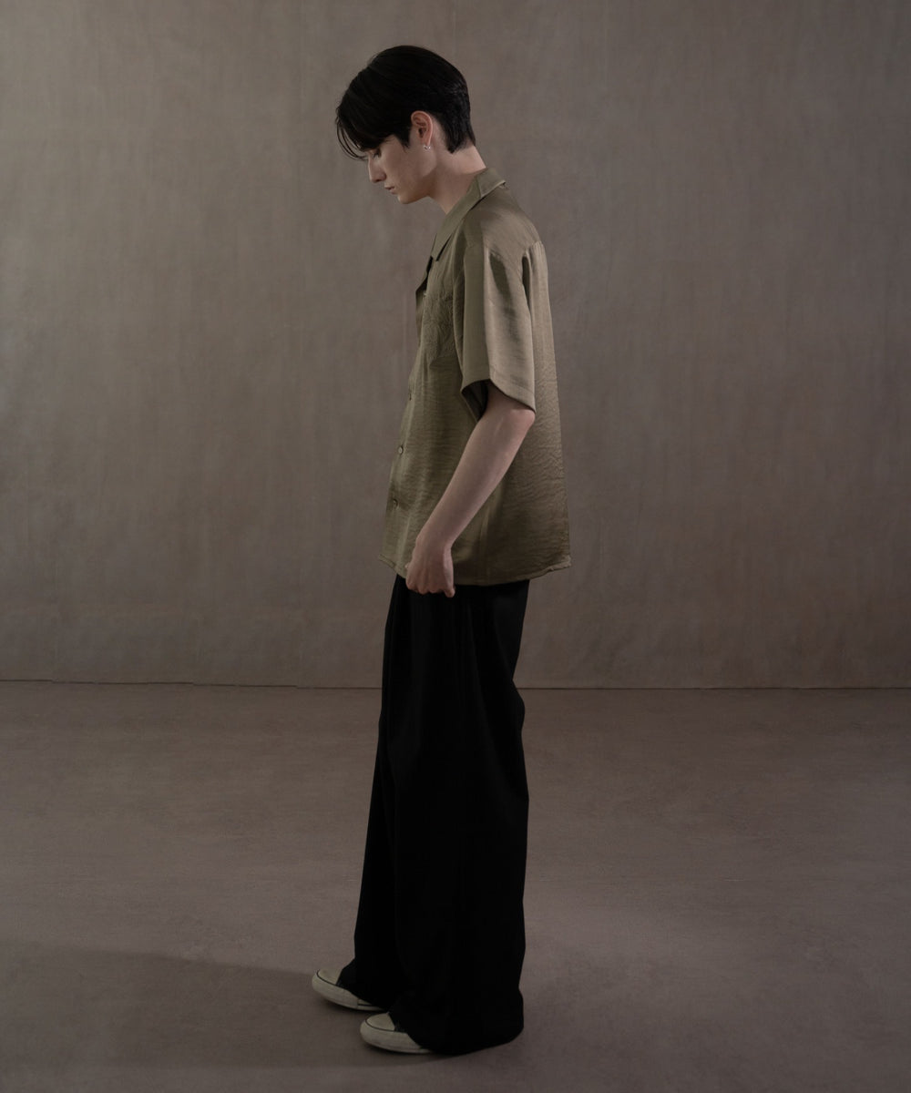 カーキ　モデル：180㎝　L着用