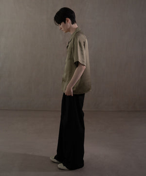 カーキ　モデル：180㎝　L着用