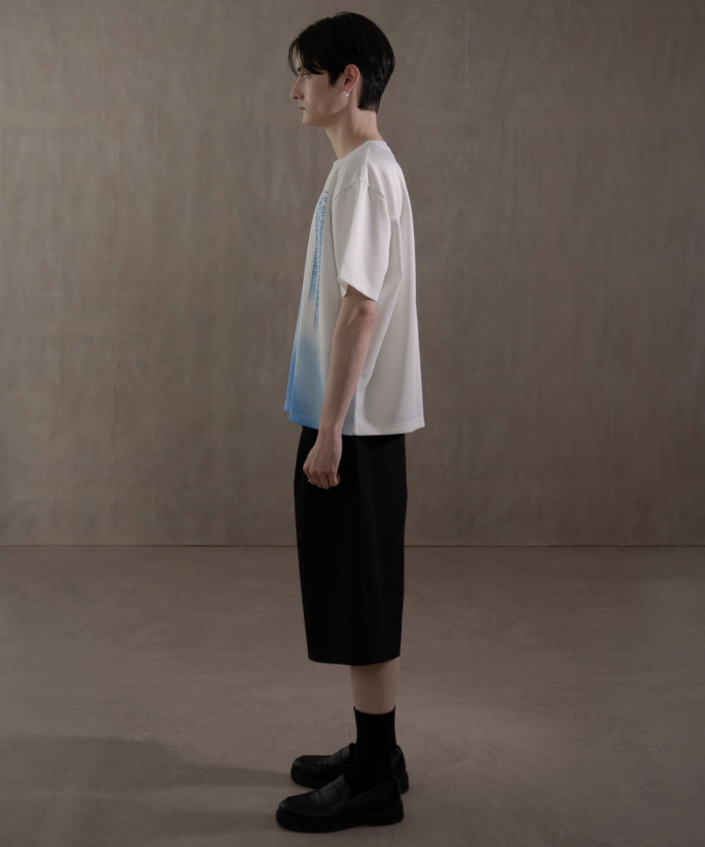 ホワイト　モデル：180㎝　L着用