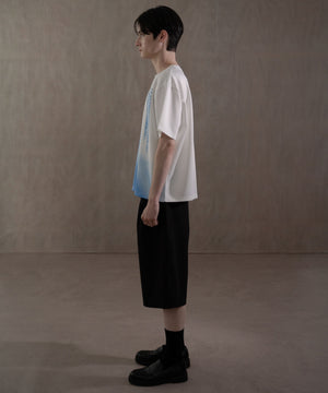 ホワイト　モデル：180㎝　L着用