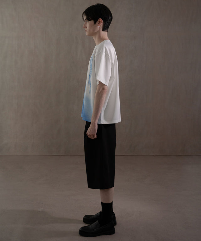 ホワイト　モデル：180㎝　L着用