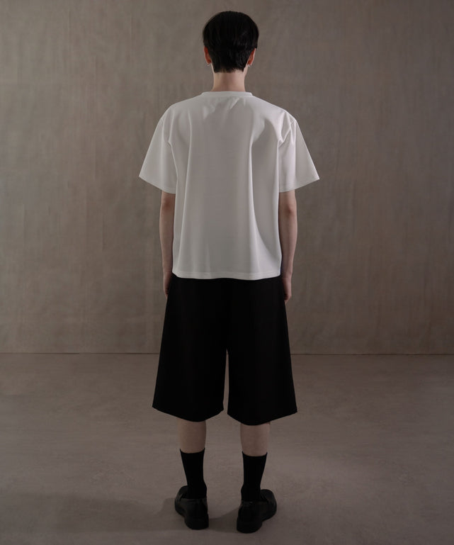 ホワイト　モデル：180㎝　L着用