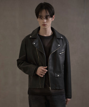 ブラック　モデル：180㎝　L着用