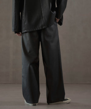 ブラック　モデル：180㎝　L着用