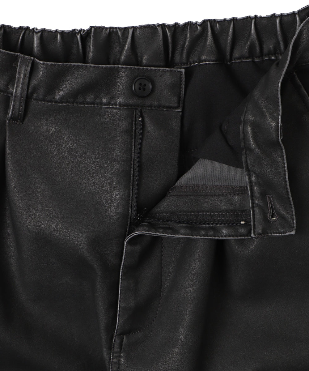 合皮タックワイドトラウザー