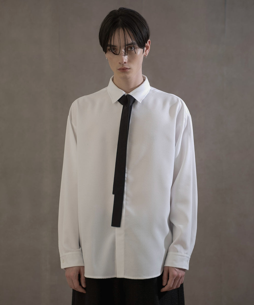 ホワイト　モデル：180㎝　L着用