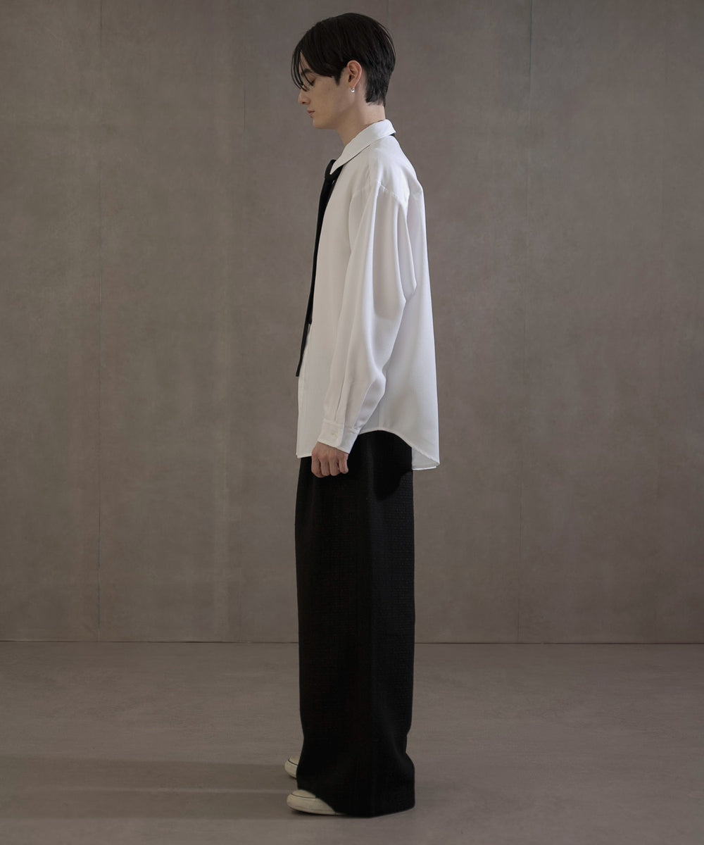 ホワイト　モデル：180㎝　L着用