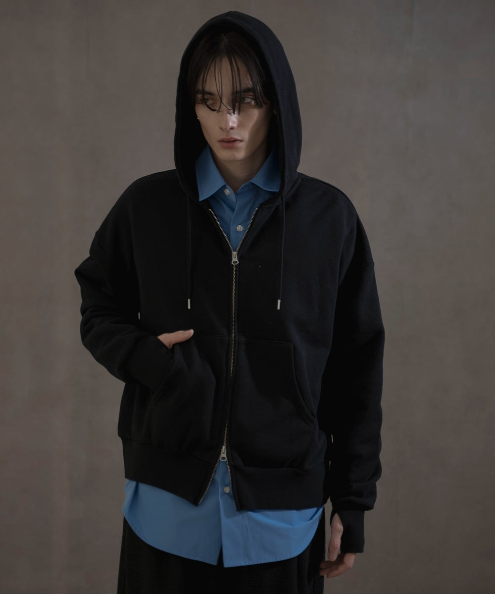 ブラック　モデル：180㎝　L着用