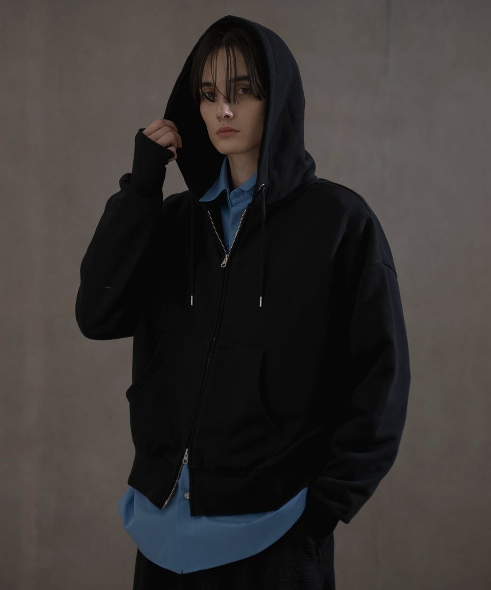 ブラック　モデル：180㎝　L着用