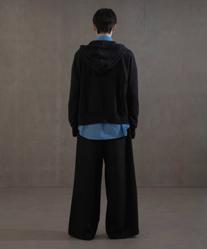 ブラック　モデル：180㎝　L着用