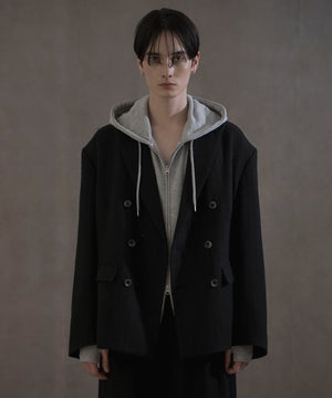 ブラック　モデル：180㎝　L着用