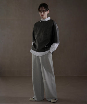 ホワイト　モデル：180㎝　L着用