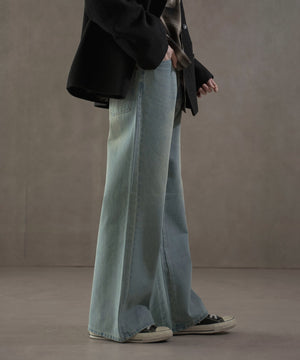 デニム淡加工　モデル：180㎝　L着用