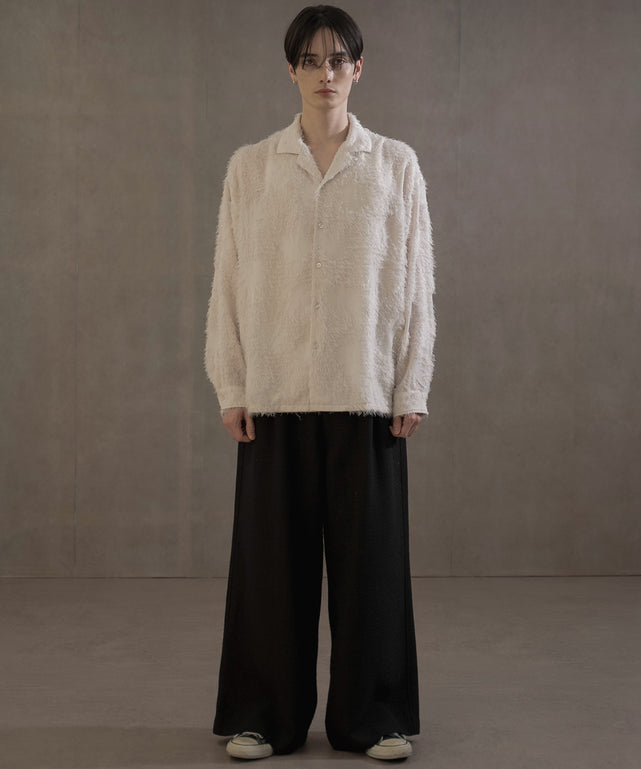 ホワイトアイボリー　モデル：180㎝　L着用