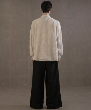 ホワイトアイボリー　モデル：180㎝　L着用