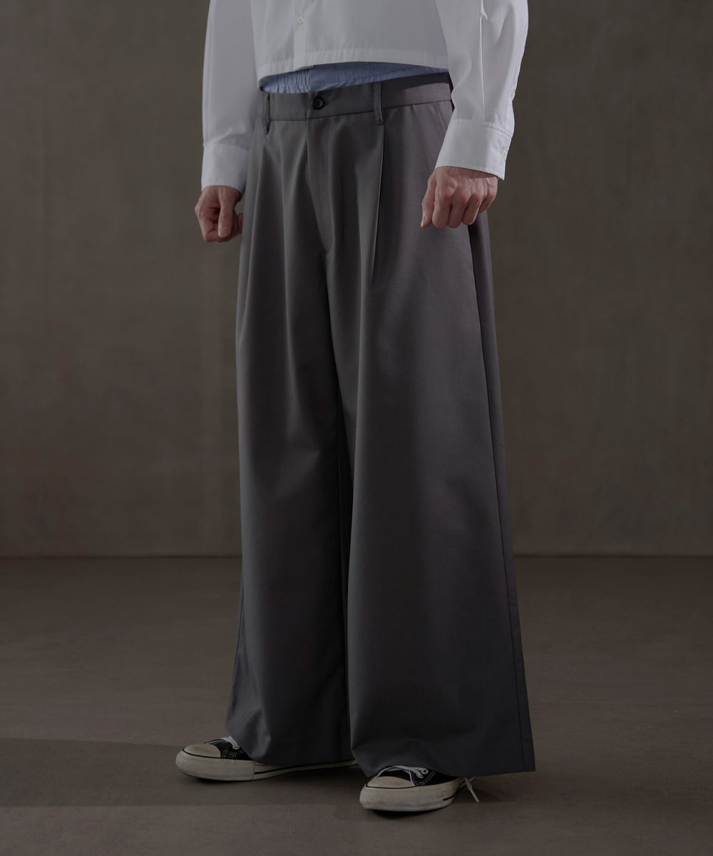 グレー　モデル：180㎝　L着用