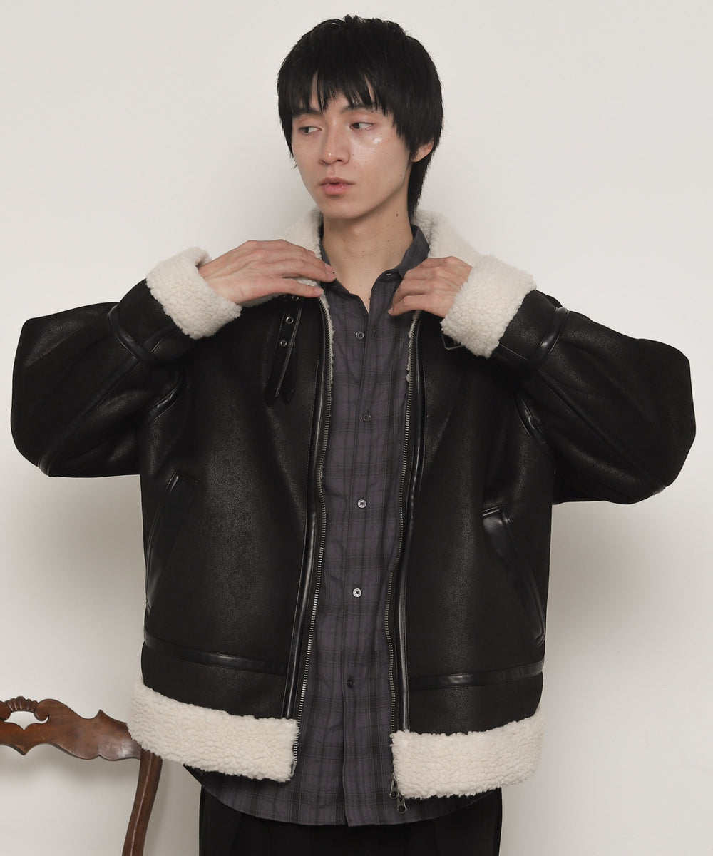 ブラック モデル：180cm L着用