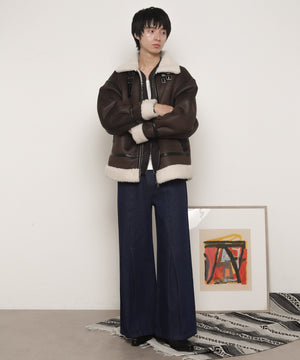 ブラウン モデル：180cm L着用