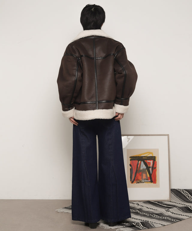 ブラウン モデル：180cm L着用