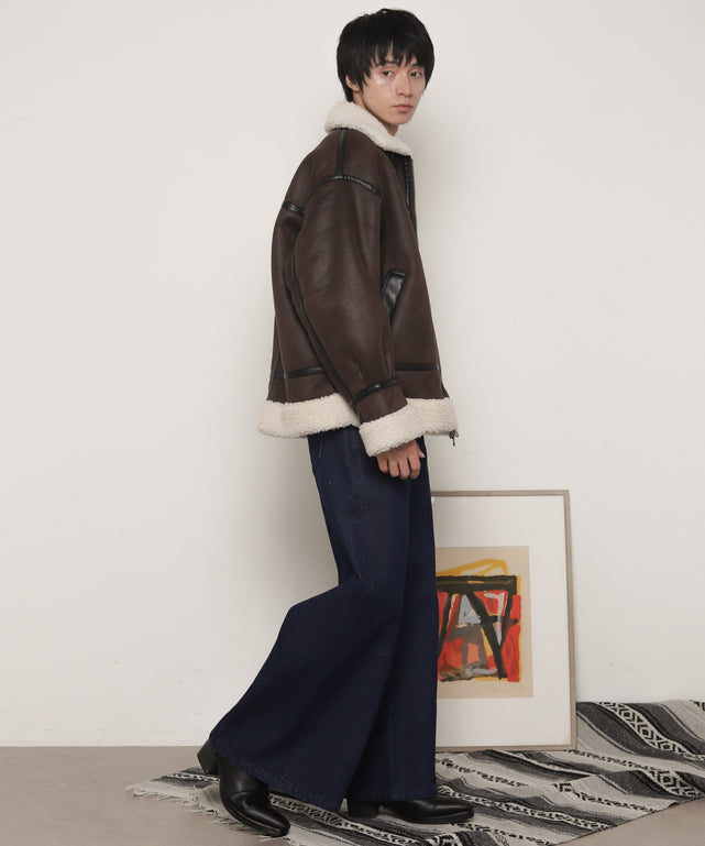 ブラウン モデル：180cm L着用