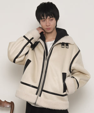 Lベージュ モデル：180cm L着用