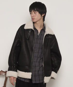 ブラック モデル：180cm L着用