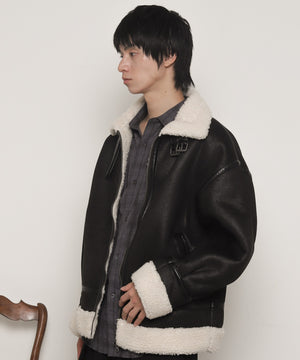 ブラック モデル：180cm L着用