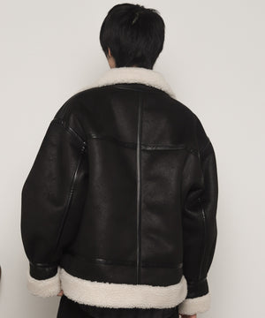 ブラック モデル：180cm L着用