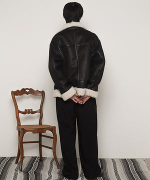 ブラック モデル：180cm L着用