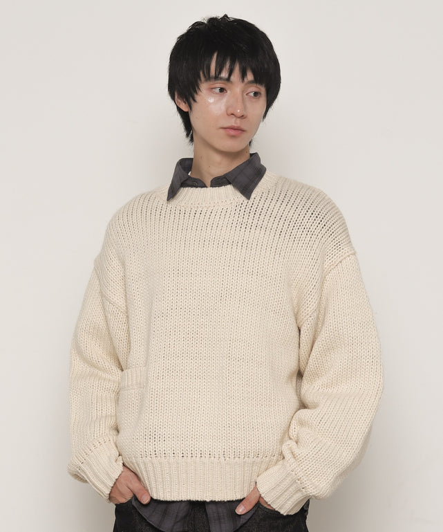 ｵﾌﾎﾜｲﾄ モデル：180cm L着用