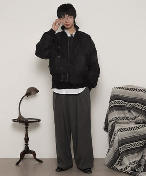 ﾌﾞﾗｯｸ モデル：180cm L着用