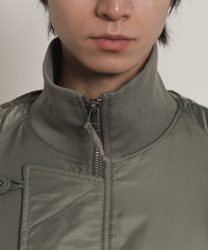 ナイロンスタンドブルゾン