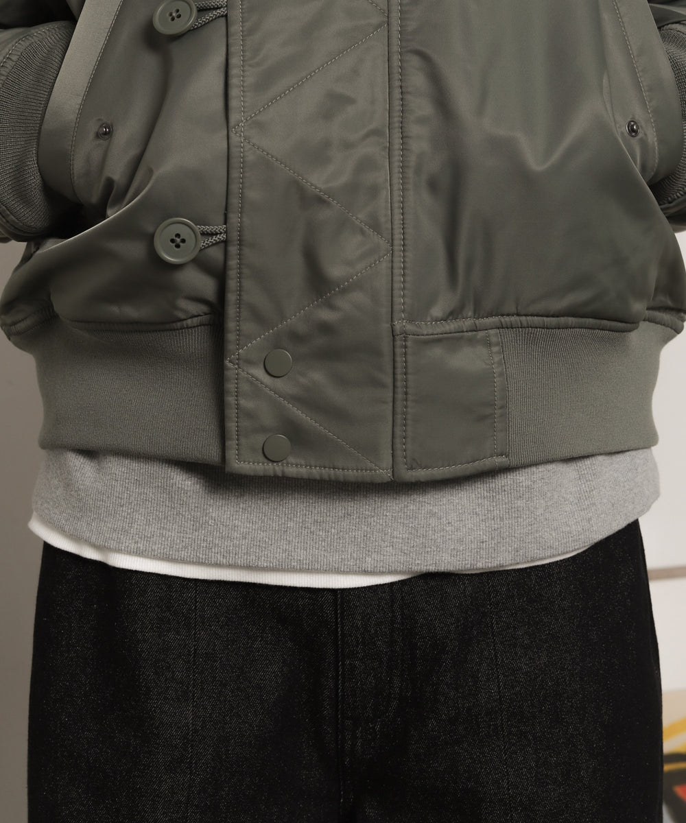 ナイロンスタンドブルゾン