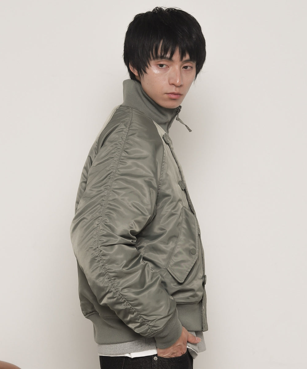 ｶｰｷ モデル：180cm L着用