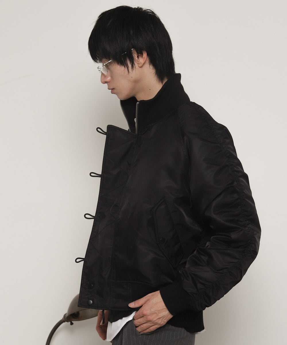 ﾌﾞﾗｯｸ モデル：180cm L着用