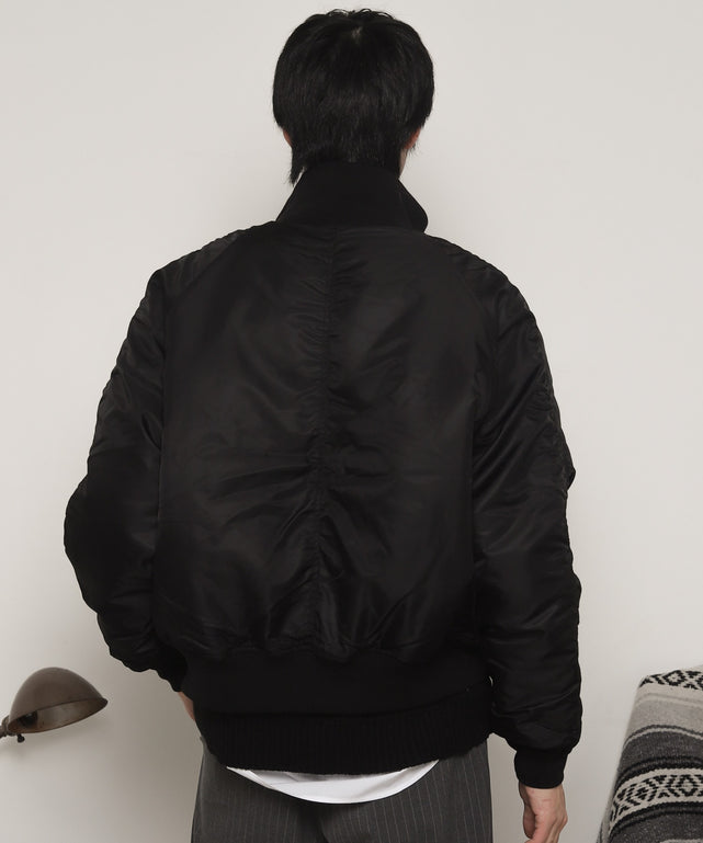 ﾌﾞﾗｯｸ モデル：180cm L着用