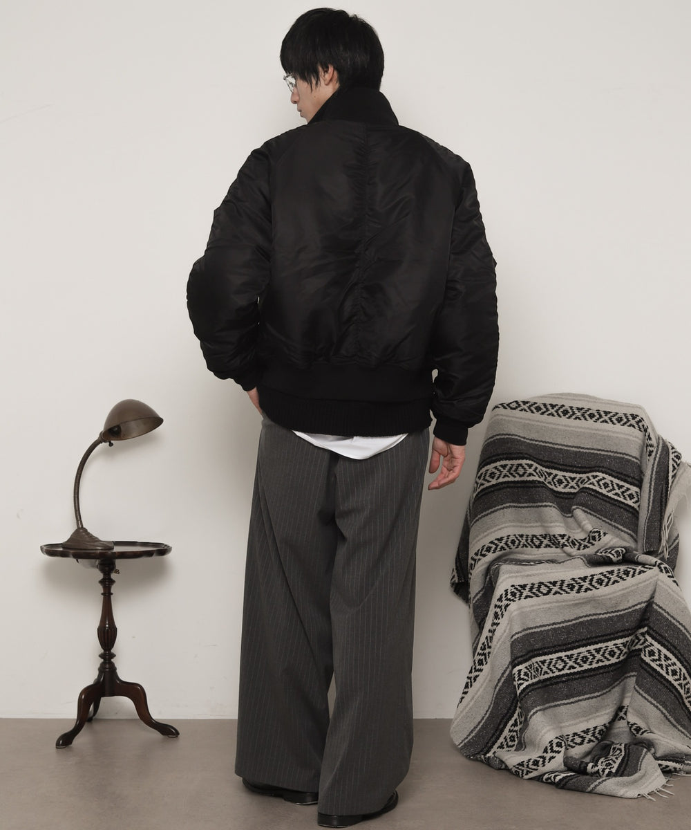 ﾌﾞﾗｯｸ モデル：180cm L着用