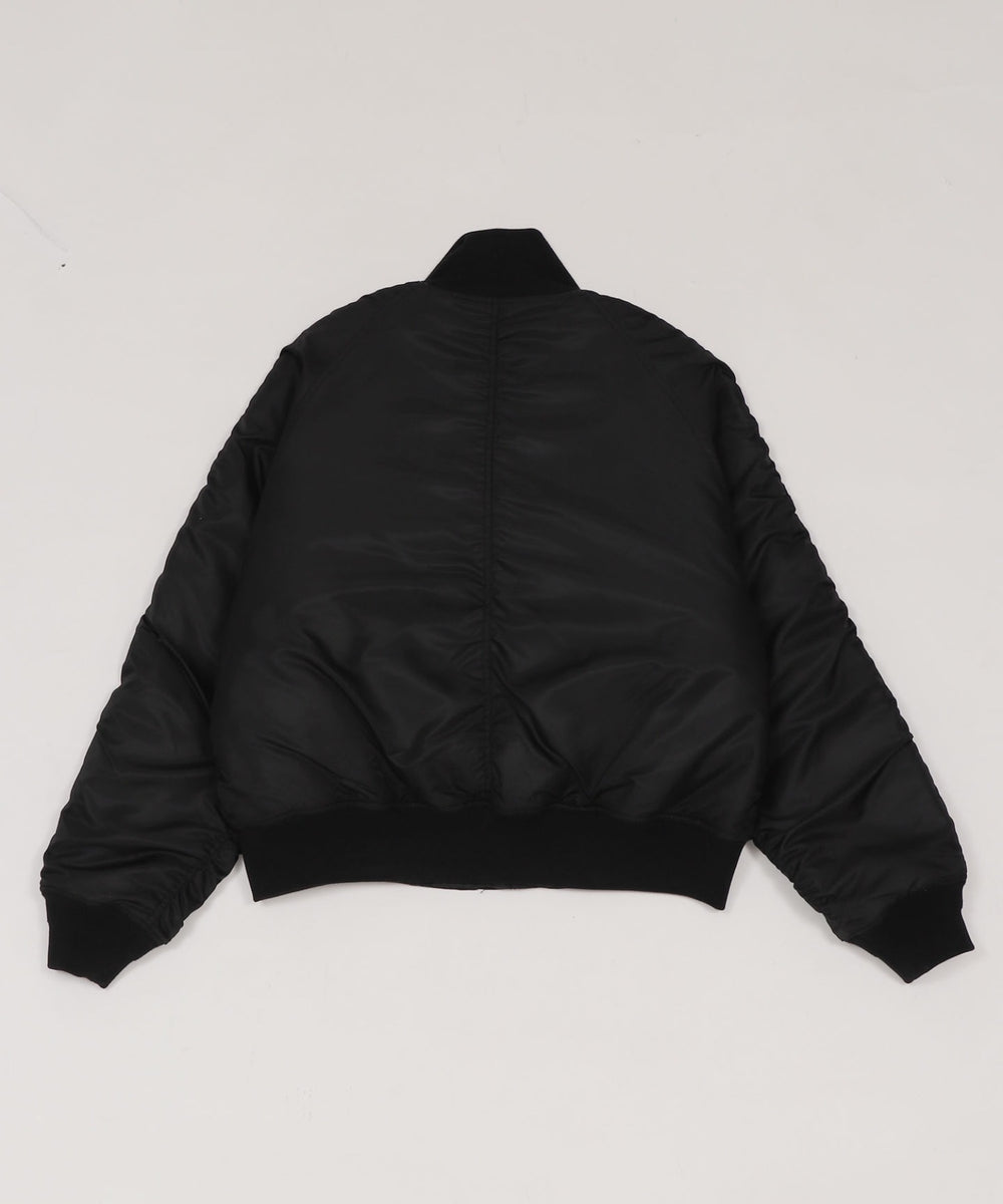 ナイロンスタンドブルゾン