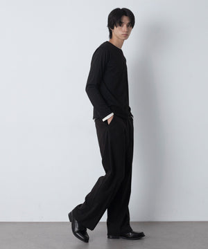 ブラック モデル：180cm L着用