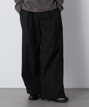 ブラックストライプ モデル：180cm L着用