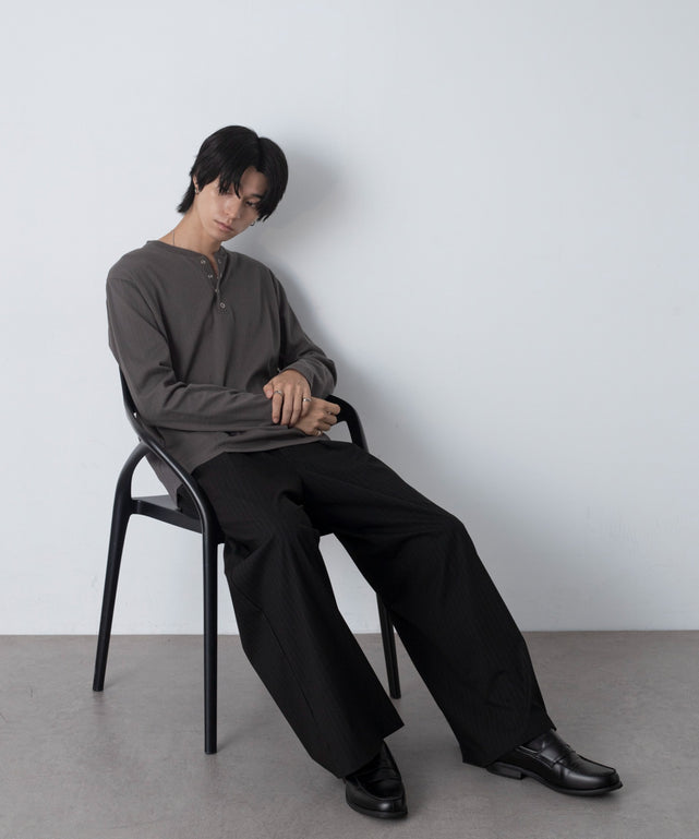 ブラックストライプ モデル：180cm L着用