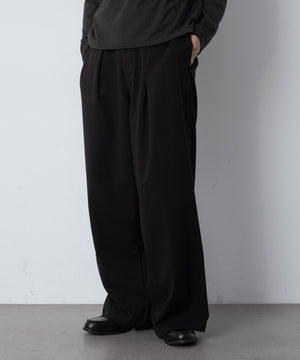 ブラック モデル：180cm L着用