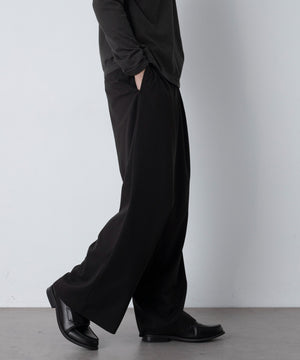 ブラック モデル：180cm L着用