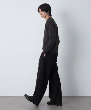 ブラック モデル：180cm L着用